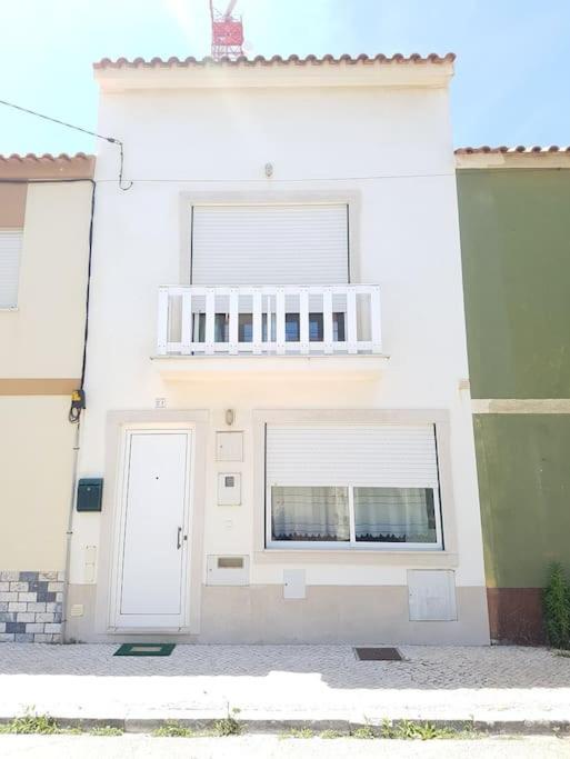 Casa De Praia Acolhedora/ Cosy Beach House Marinha das Ondas Екстериор снимка